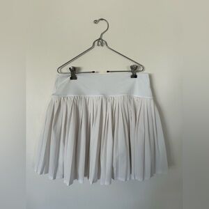 NWOT Aerie White Tennis Skirt Large